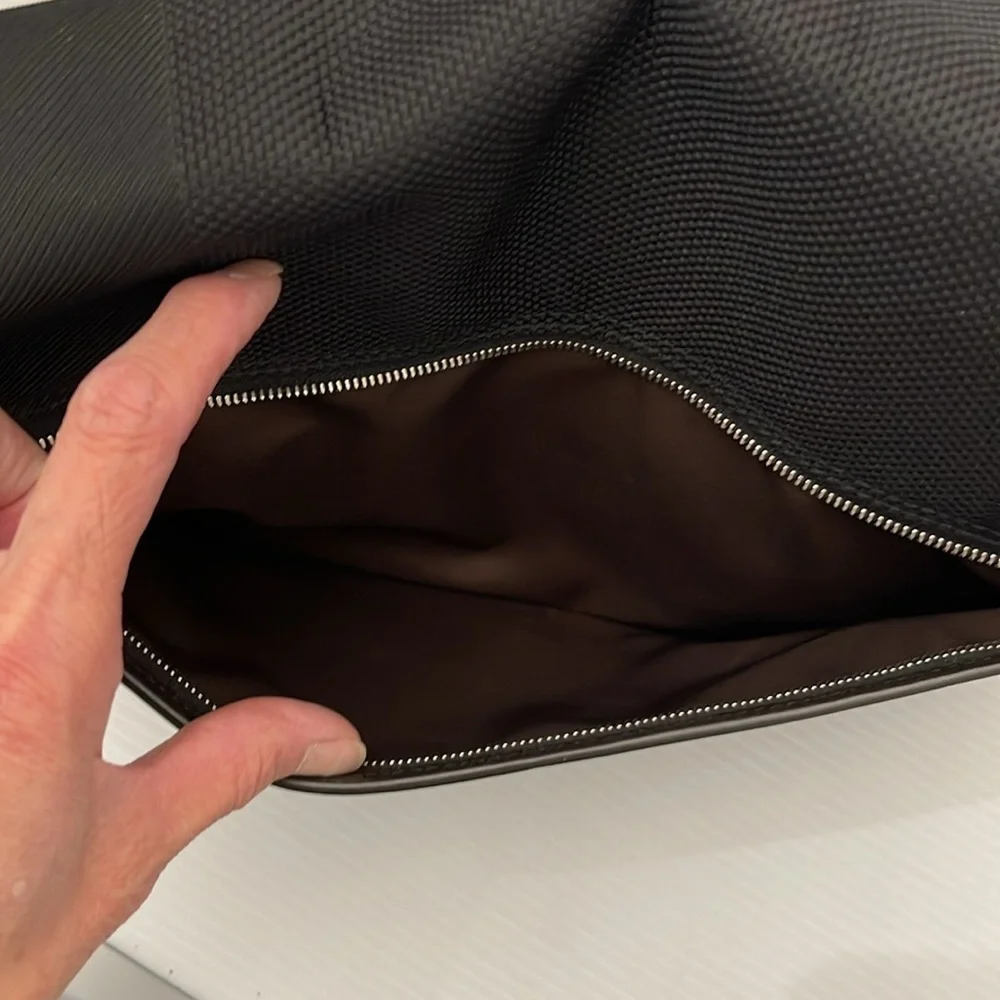 LOUIS VUTTON DAMIER GEANT PETIT MESSENGER BAG SIZE M